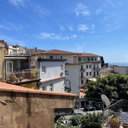 Anto'S Apartment Taormina Exterior photo