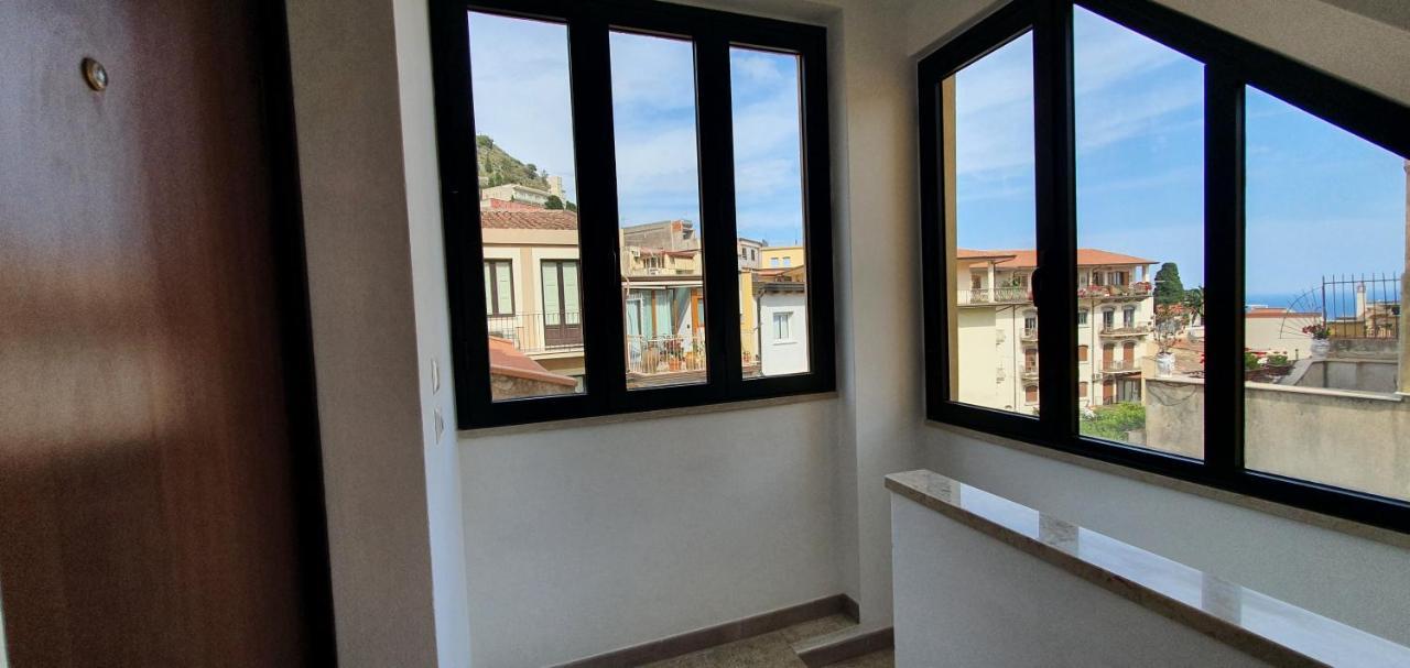 Anto'S Apartment Taormina Exterior photo